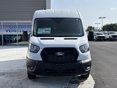 New 2026 Ford Transit 250 148 Medium Roof w/ Load Area Protection Package RWD image 8