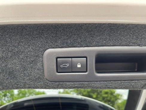 Used 2020 Lexus RX 450h AWD w/ Premium Package image 40
