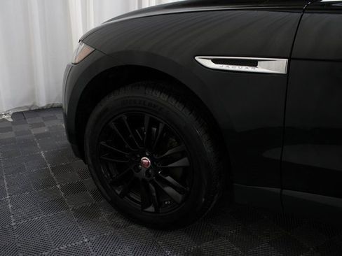 Used 2018 Jaguar F-PACE Prestige image 9