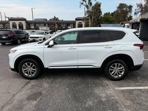 Used 2019 Hyundai Santa Fe SE FWD image 4