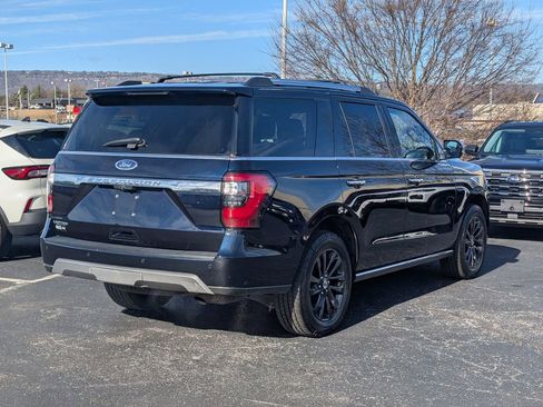 Used 2021 Ford Expedition Limited image 6
