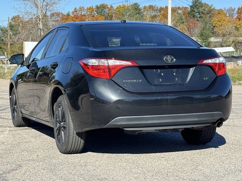 Used 2015 Toyota Corolla LE image 3