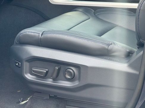 New 2025 Toyota Tundra Platinum AWD/4WD image 15