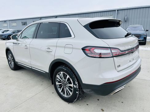 Used 2023 Lincoln Nautilus FWD w/ Premium Package image 36