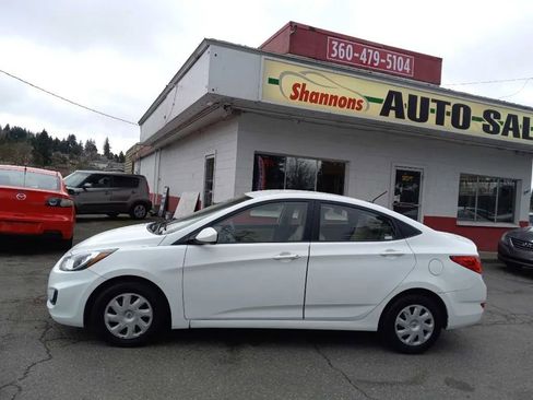 Used 2014 Hyundai Accent GLS image 1
