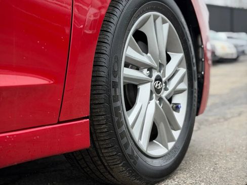 Used 2020 Hyundai Elantra SEL image 23