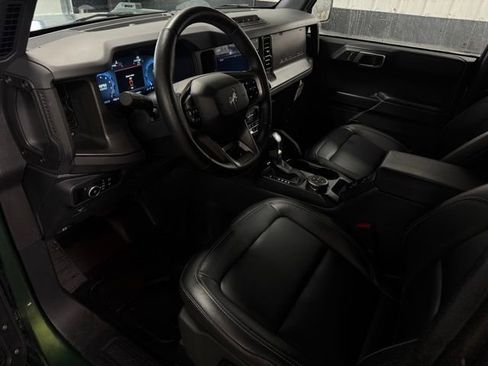 Used 2025 Ford Bronco Badlands image 19