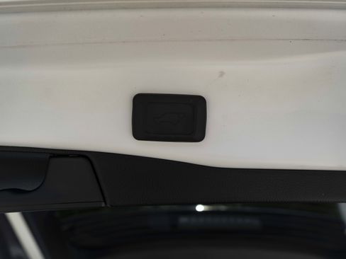 Used 2025 Toyota RAV4 XSE w/ Weather Package AWD/4WD image 42