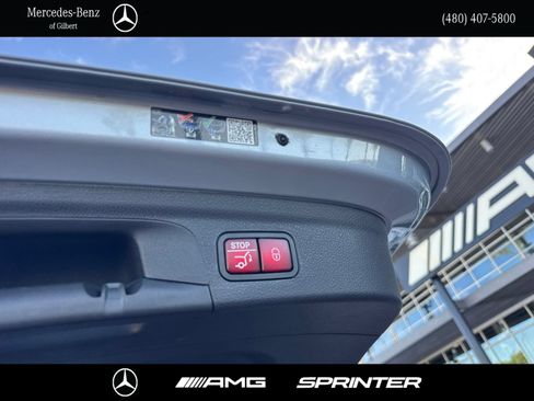Used 2025 Mercedes-Benz GLE 350 4MATIC image 7