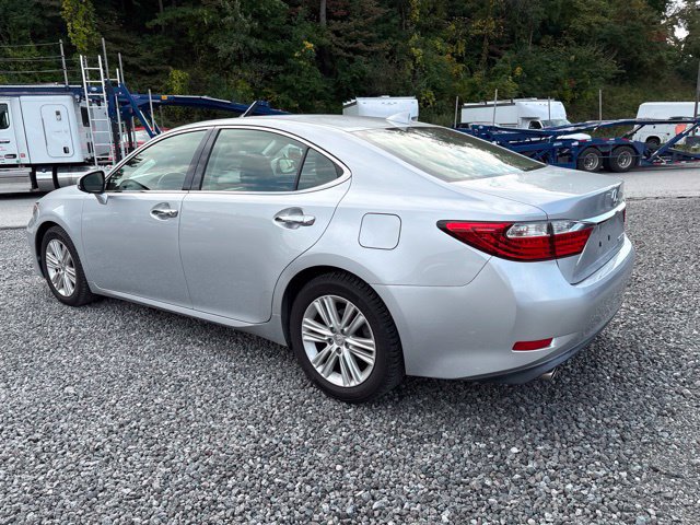 Used 2015 Lexus ES 350 w/ Premium Package FWD image 3