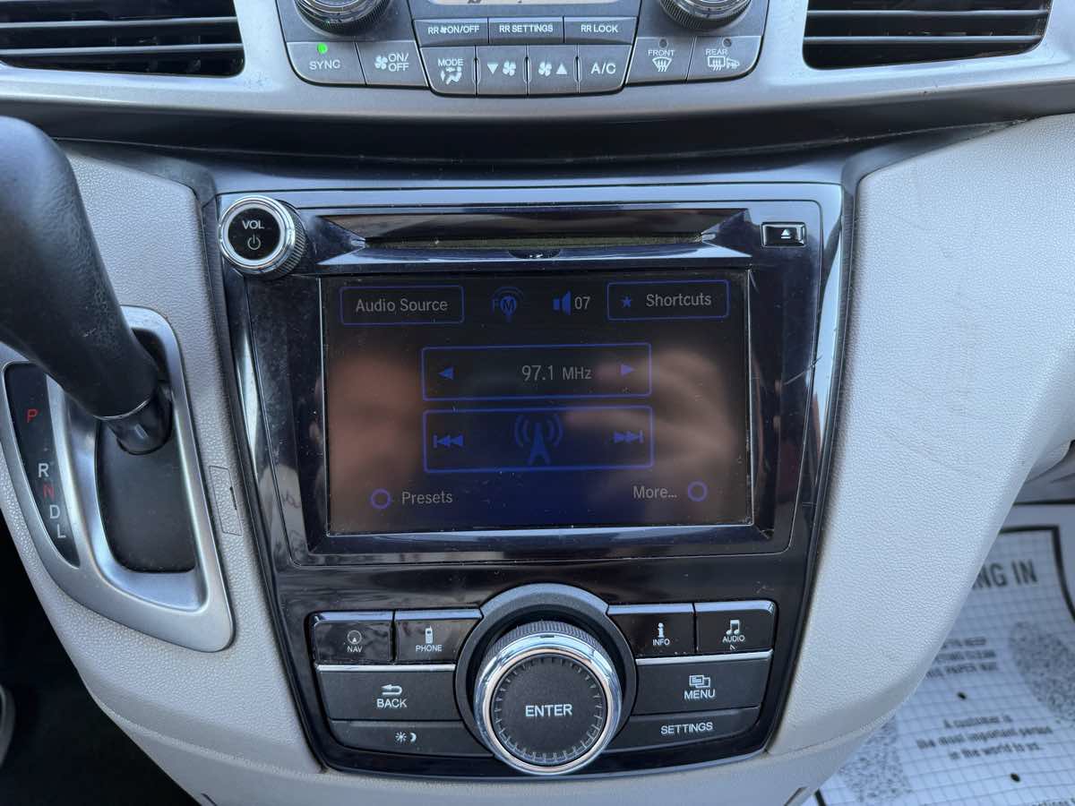 Used 2016 Honda Odyssey EX-L image 22