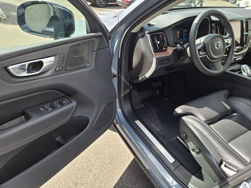 Certified 2024 Volvo XC60 B5 Ultimate w/ Protection Package Premier AWD/4WD image 20