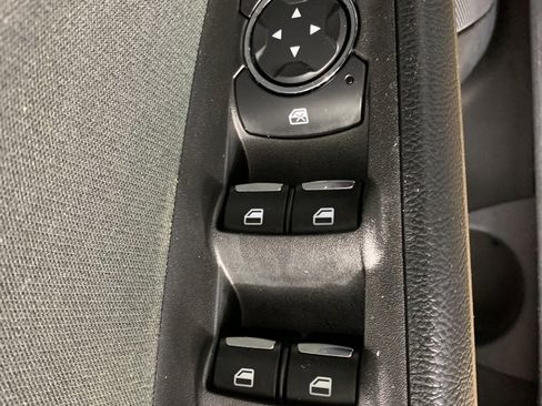 Used 2020 Ford Fusion SE image 17