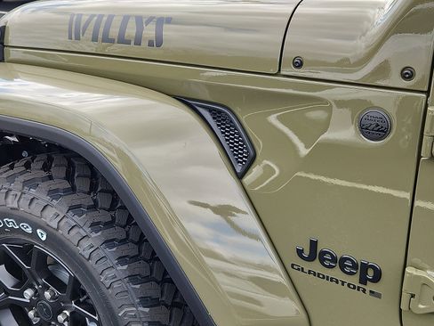 New 2026 Jeep Gladiator Willys image 16