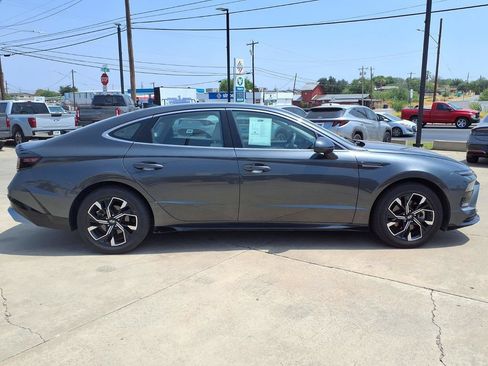 Used 2025 Hyundai Sonata SEL FWD image 9