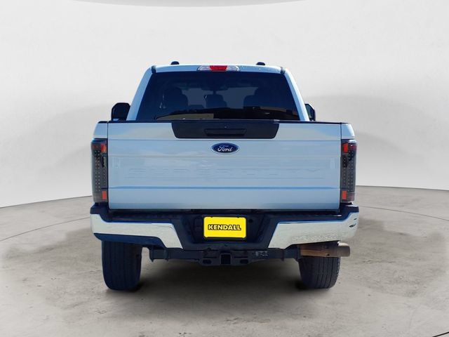 Used 2021 Ford F250 XL w/ STX Appearance Package AWD/4WD image 4