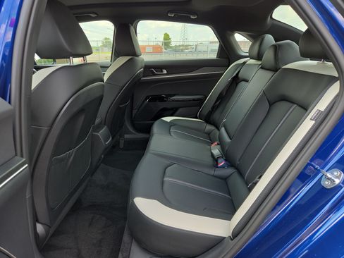 Used 2025 Kia K5 GT-Line w/ GT-Line Premium Package FWD image 8