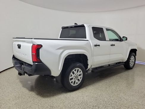 Used 2024 Toyota Tacoma SR RWD image 5