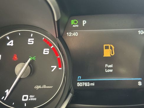 Used 2020 Alfa Romeo Stelvio AWD w/ Cold Weather Package image 15