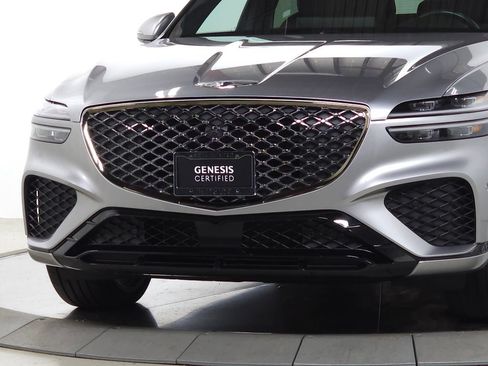 Used 2024 Genesis GV70 3.5T Sport w/ Sport Advanced Package AWD/4WD image 3