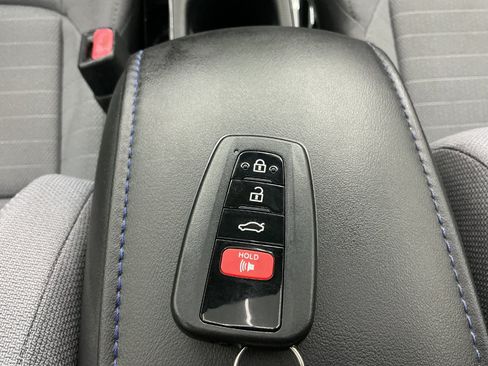 Used 2020 Toyota Corolla SE FWD image 40