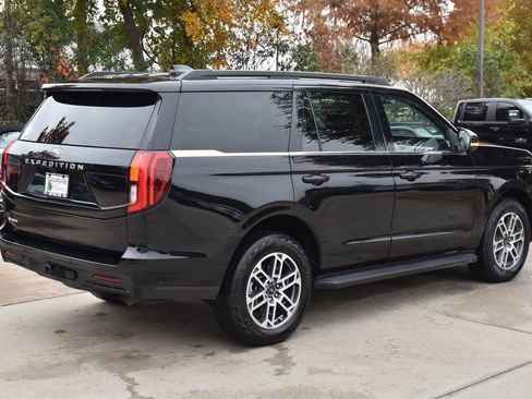 Certified 2025 Ford Expedition Active image 7