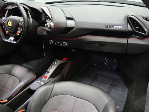 Used 2018 Ferrari 488 GTB image 14