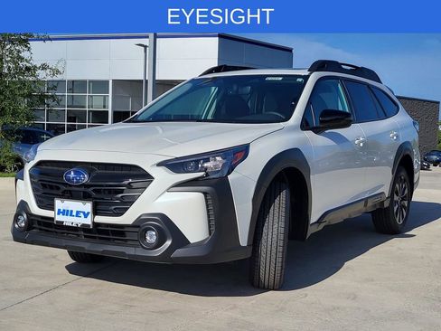 Certified 2025 Subaru Outback Onyx Edition image 2