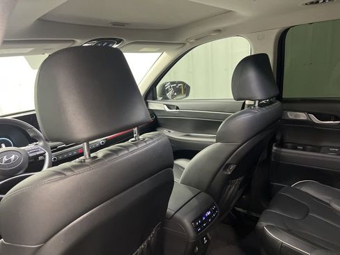 Used 2024 Hyundai Palisade Limited image 13