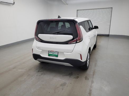 Used 2025 Kia Soul LX w/ LX Technology Package image 7