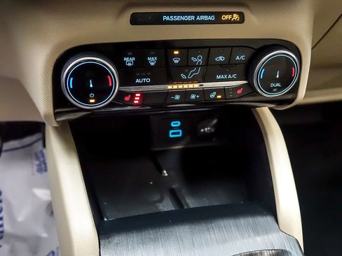 Used 2022 Ford Escape SEL w/ Technology Package image 20