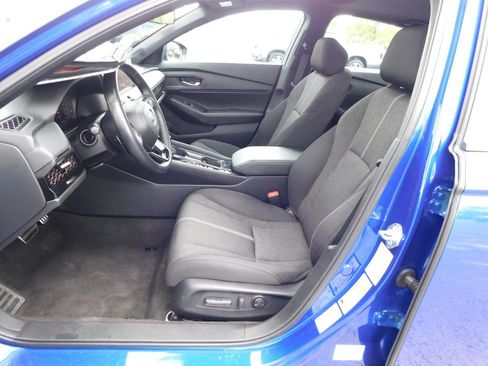 Used 2025 Honda Accord Sport image 13
