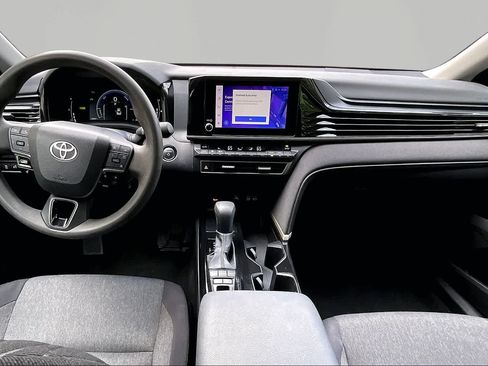 Certified 2025 Toyota Camry LE FWD image 29