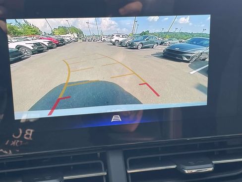 Used 2026 Chevrolet Trax LT w/ Driver Confidence Package FWD image 16