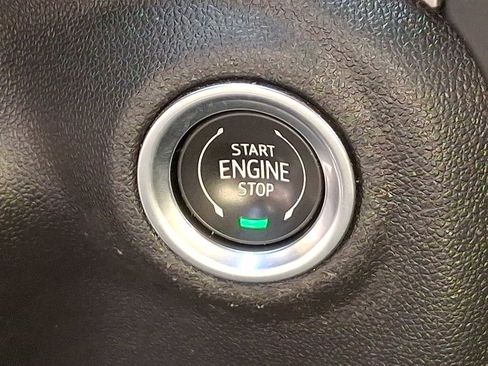 Used 2023 Chevrolet Silverado 1500 Custom image 22