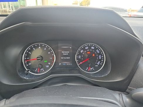 Used 2019 Toyota RAV4 XLE Premium image 15