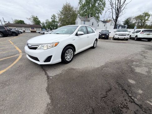 Used 2012 Toyota Camry LE FWD image 36
