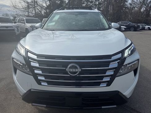 Certified 2025 Nissan Rogue Platinum w/ Platinum Premium Package image 37