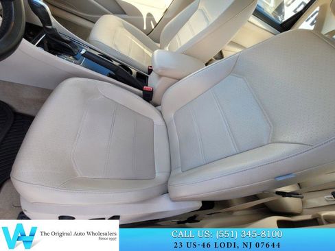Used 2015 Volkswagen Passat 1.8T Limited Edition FWD image 13