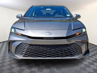 Used 2025 Toyota Camry SE FWD video 2