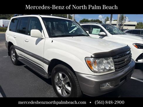 Used 2007 Toyota Land Cruiser AWD/4WD image 2
