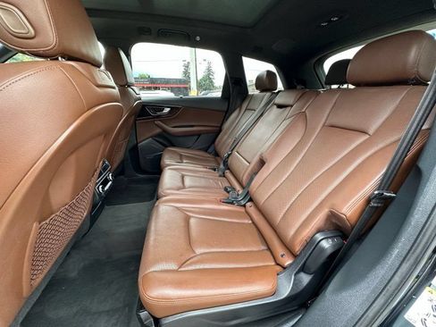 Used 2017 Audi Q7 3.0T Premium Plus w/ Premium Plus Package AWD/4WD image 14