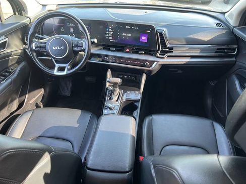 Used 2023 Kia Sportage EX image 17