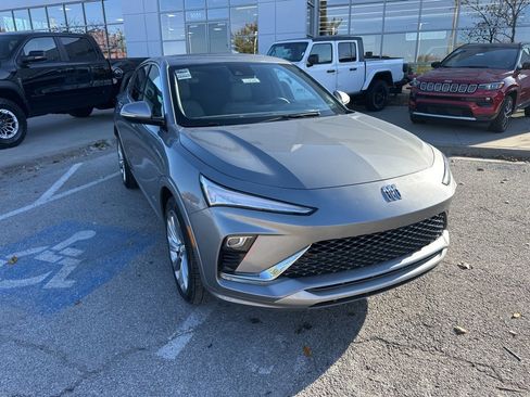 Used 2024 Buick Envista Avenir image 7