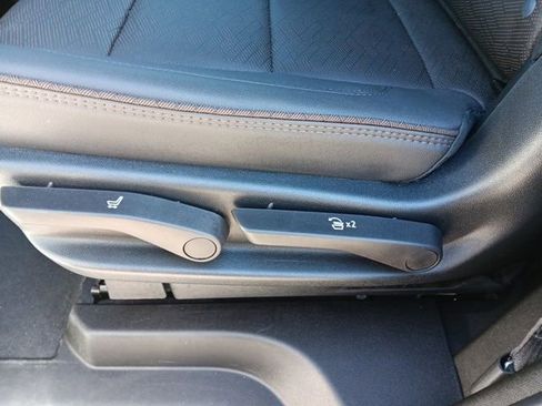 Used 2023 Chevrolet Tahoe High Country image 34