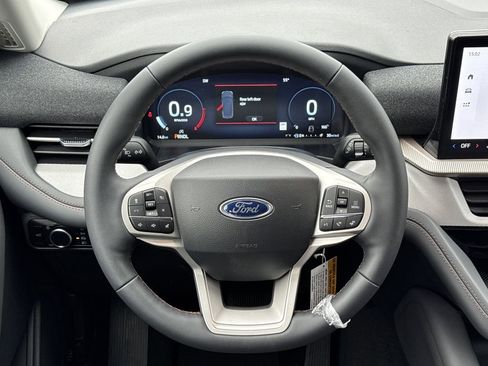 New 2026 Ford Explorer Active RWD image 24