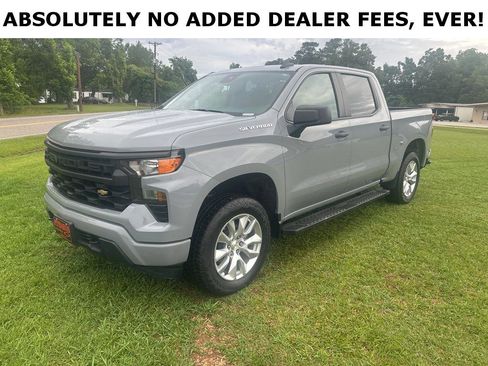 Used 2024 Chevrolet Silverado 1500 Custom AWD/4WD image 2