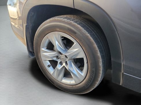 Used 2015 Toyota Highlander Limited Platinum image 19