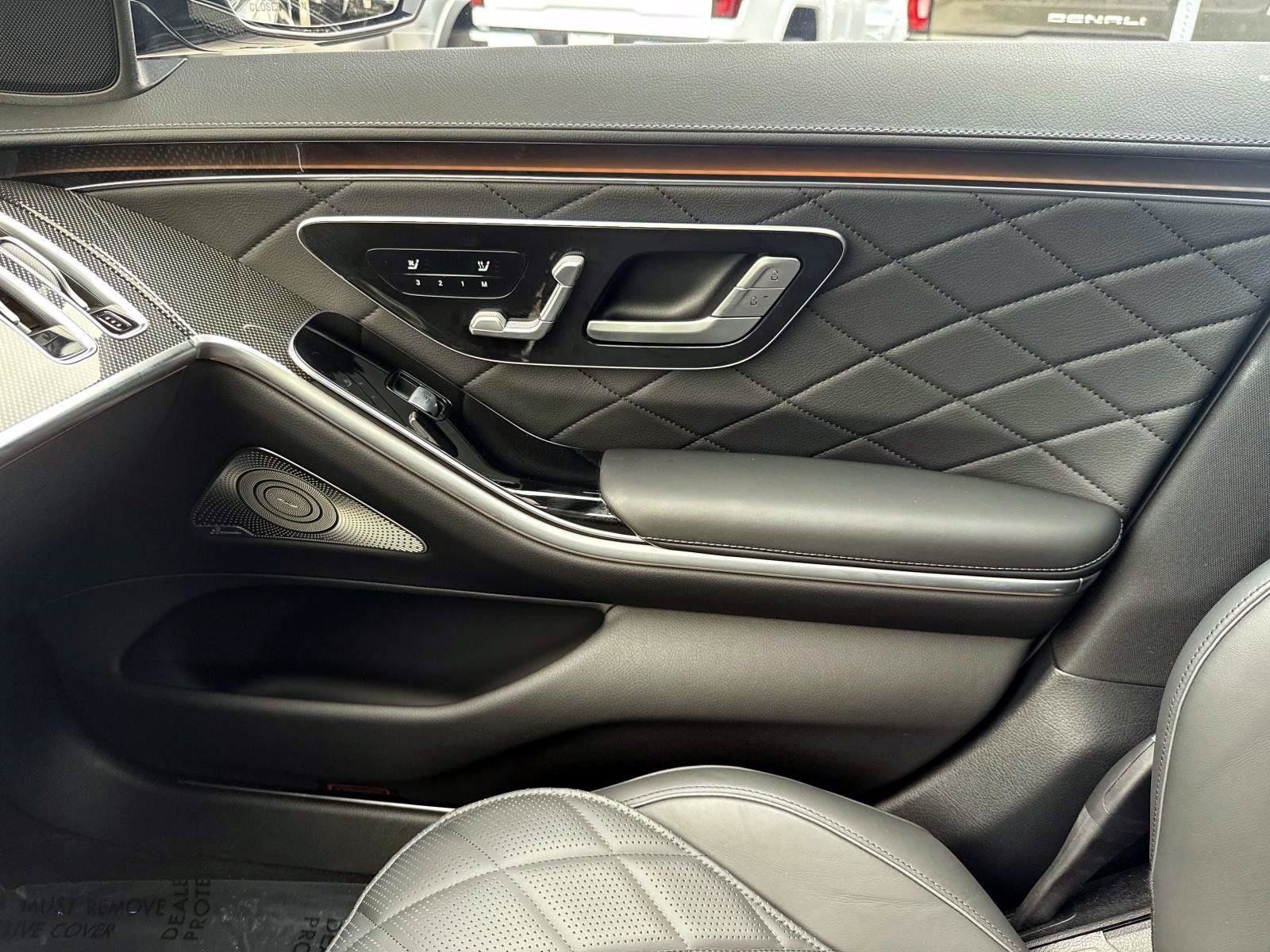 Certified 2025 Mercedes-Benz S 580e 4MATIC Sedan w/ AMG Line Package image 23