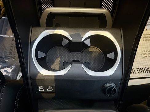 Used 2025 BMW X2 xDrive28i image 31